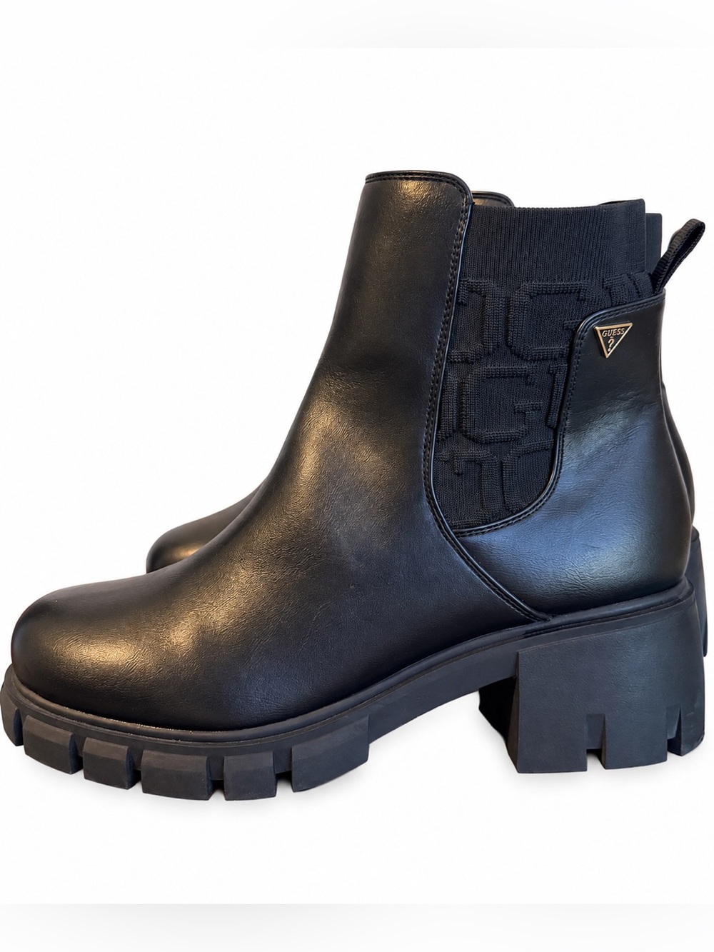 GUESS Black Chunky Lug Sole Chelsea Boots 11M